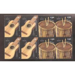 ARGENTINA 2006  CUADRITOS MT2772-73  INSTRUMENTOS MUSICALES