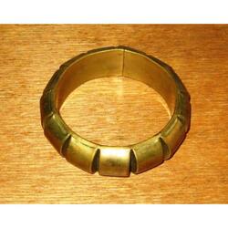 pulsera rigida dorada biju 0pilarusr