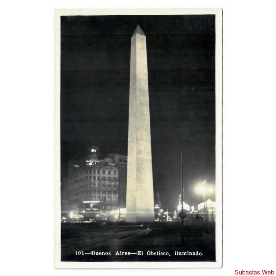 ARGENTINO • BUENOS AIRES • El Obelisco, iluminado