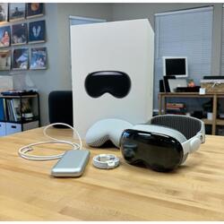 BRAND NEW APPLE VISION PRO 1TB