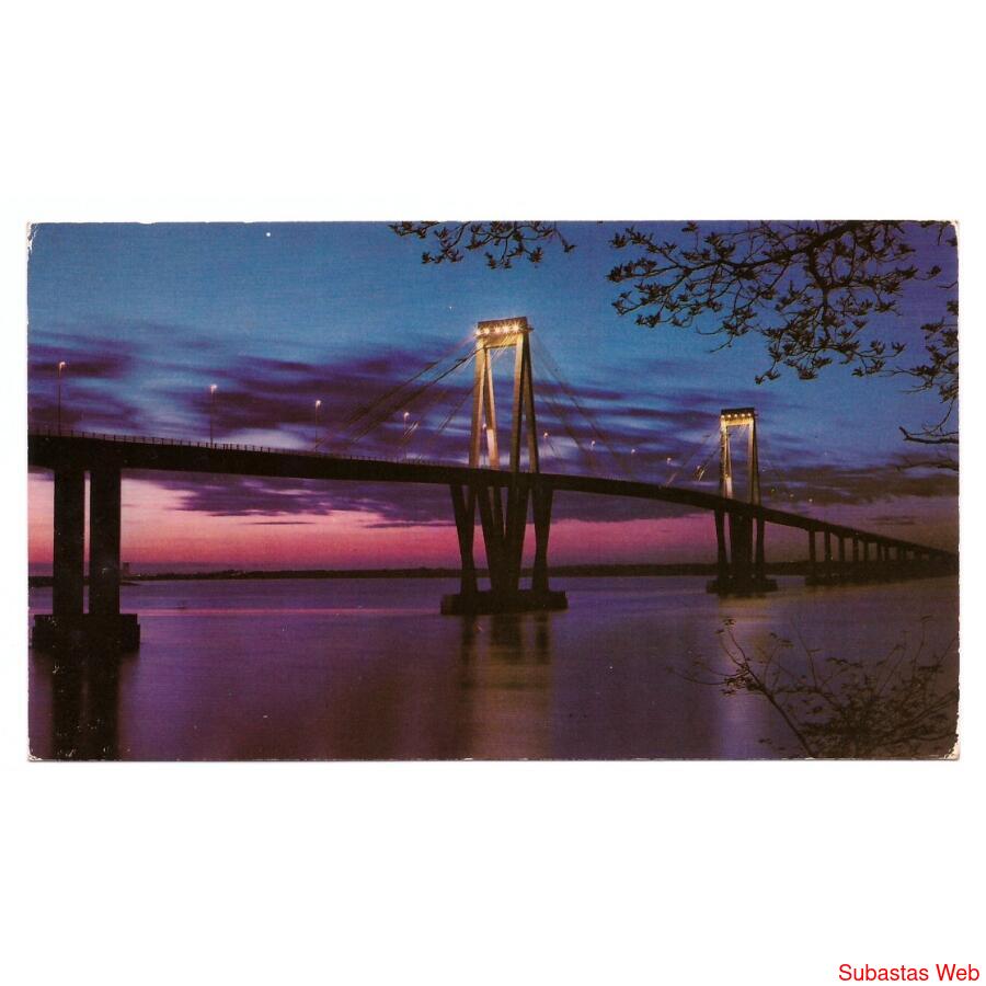ARGENTINA // CORRIENTES - CHACO // Vista nocturna del puente