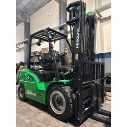 Vendo AUTOELEVADOR HANGCHA  ELECTRICO con CARGADOR y BATERIA